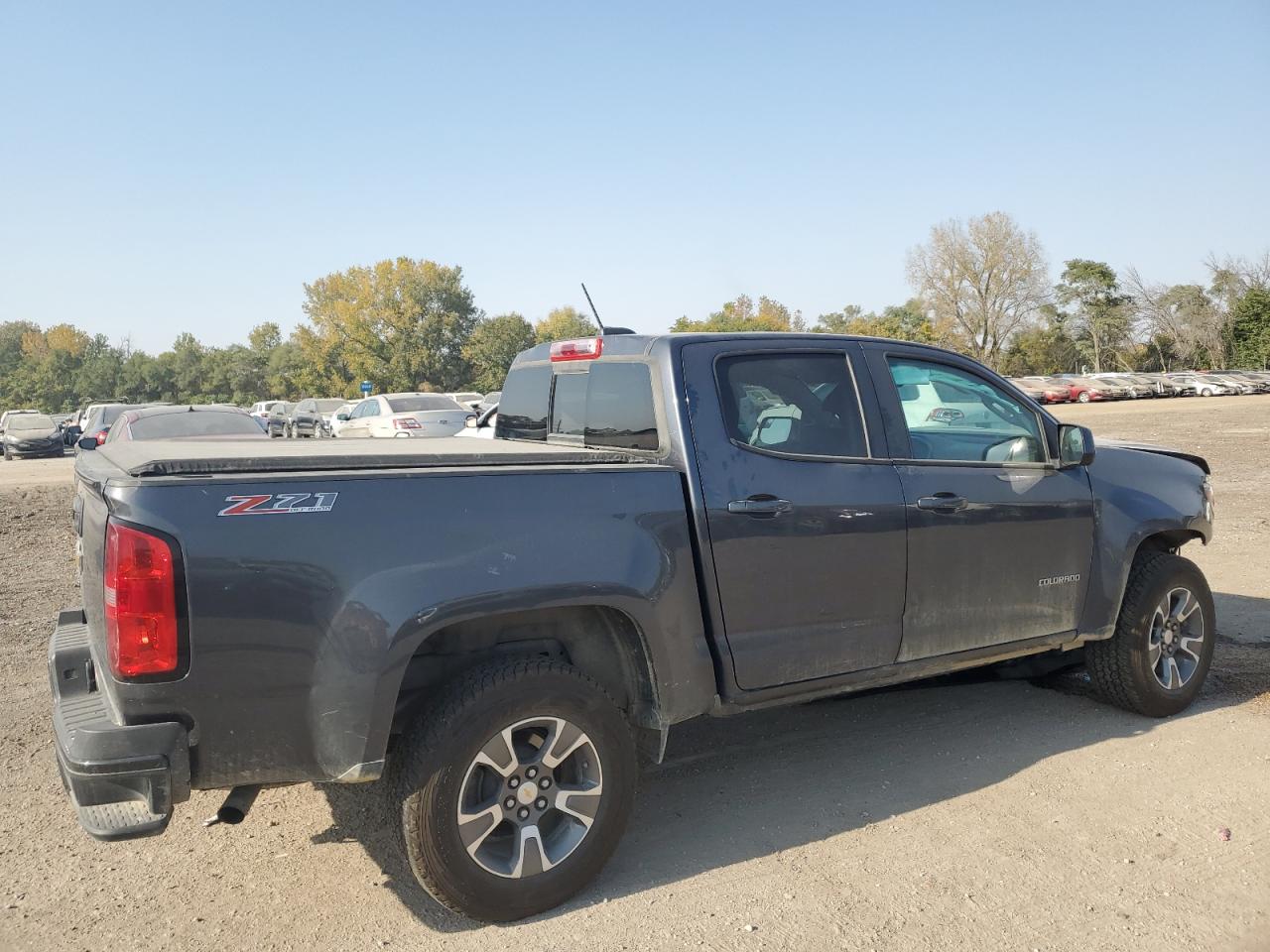 2017 Chevrolet Colorado - Image 3