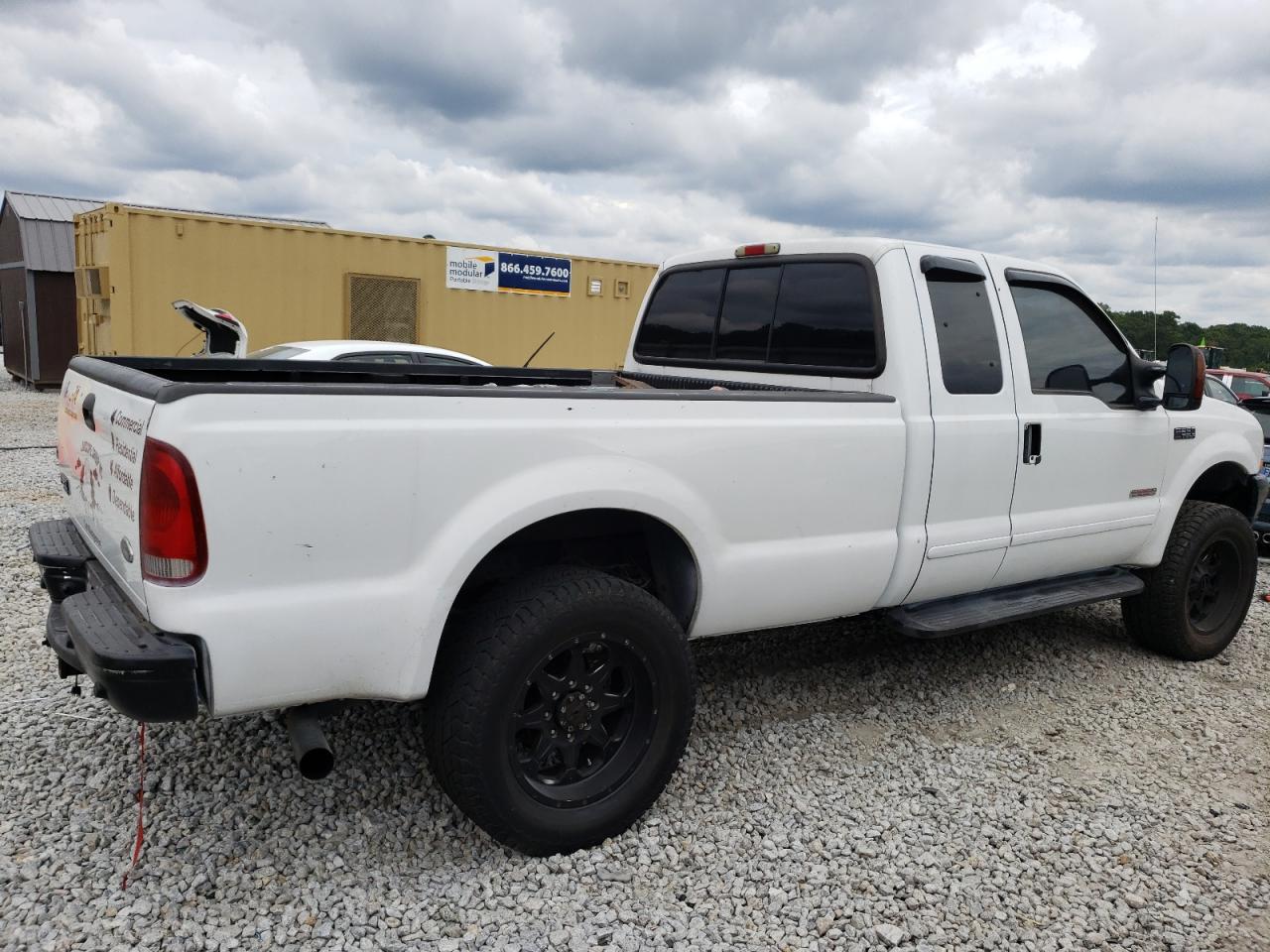2004 Ford F250 - Image 3