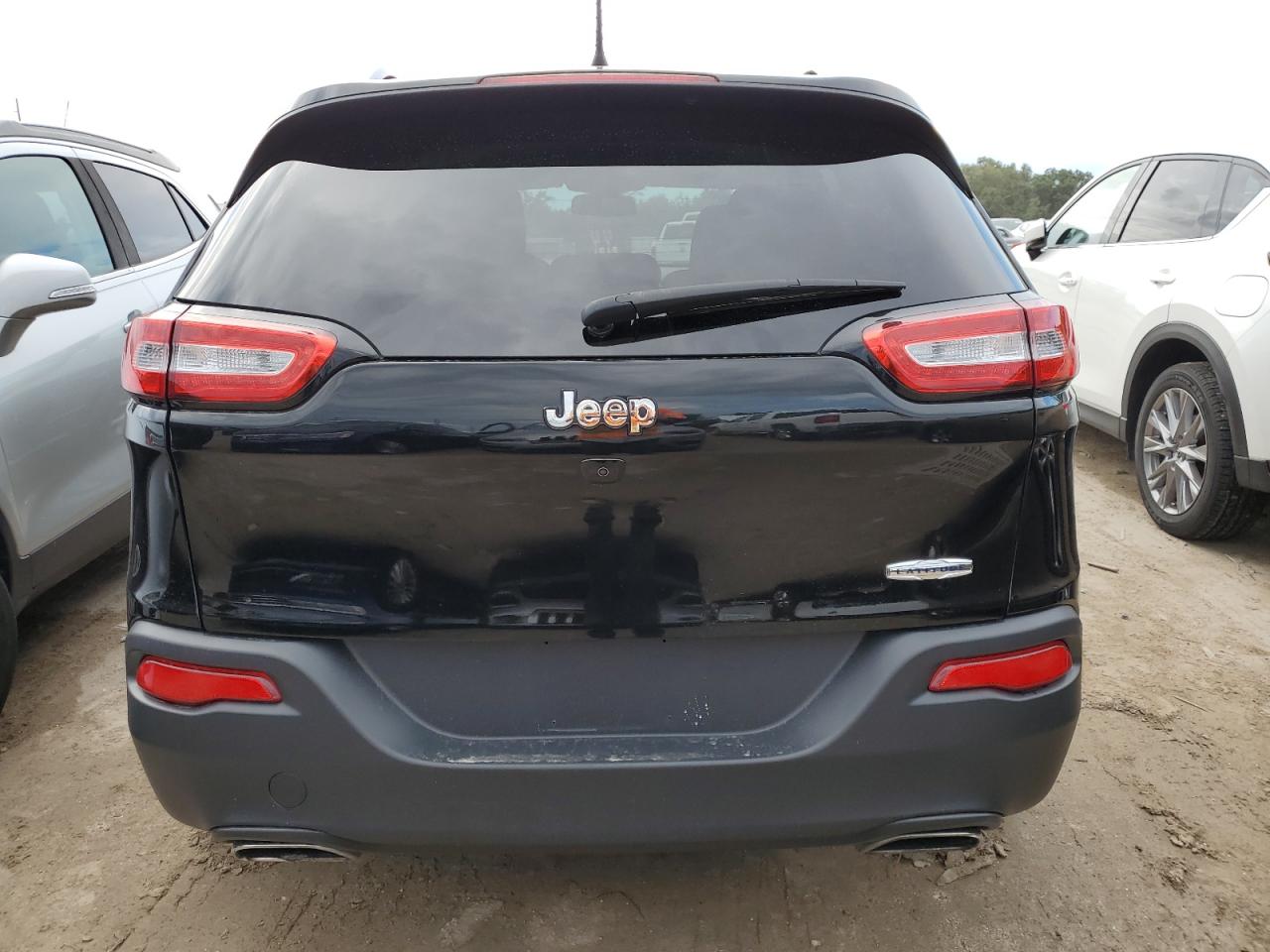 1C4PJLCS9HD221353 2017 Jeep Cherokee Latitude