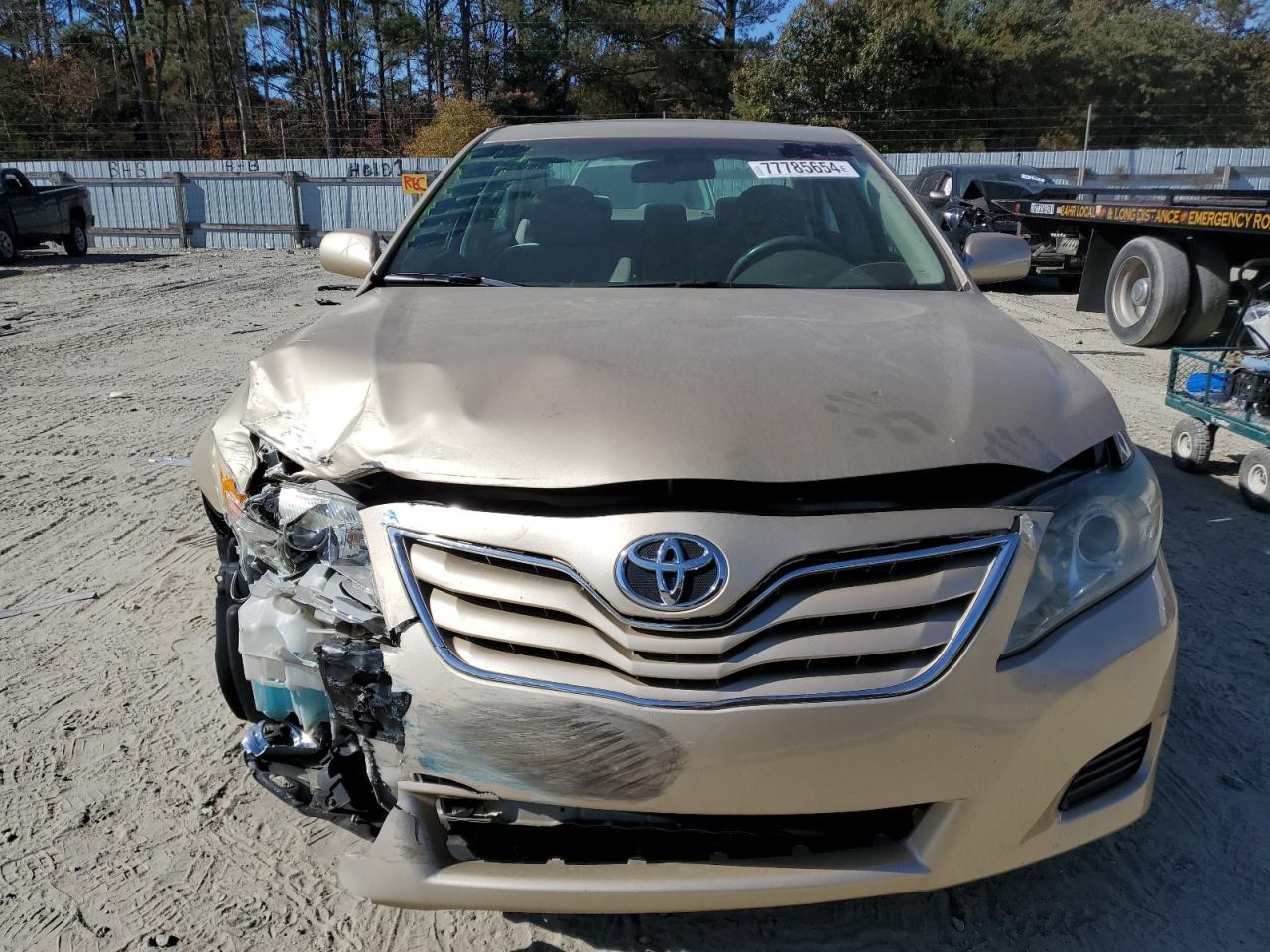 2011 Toyota Camry - Image 5