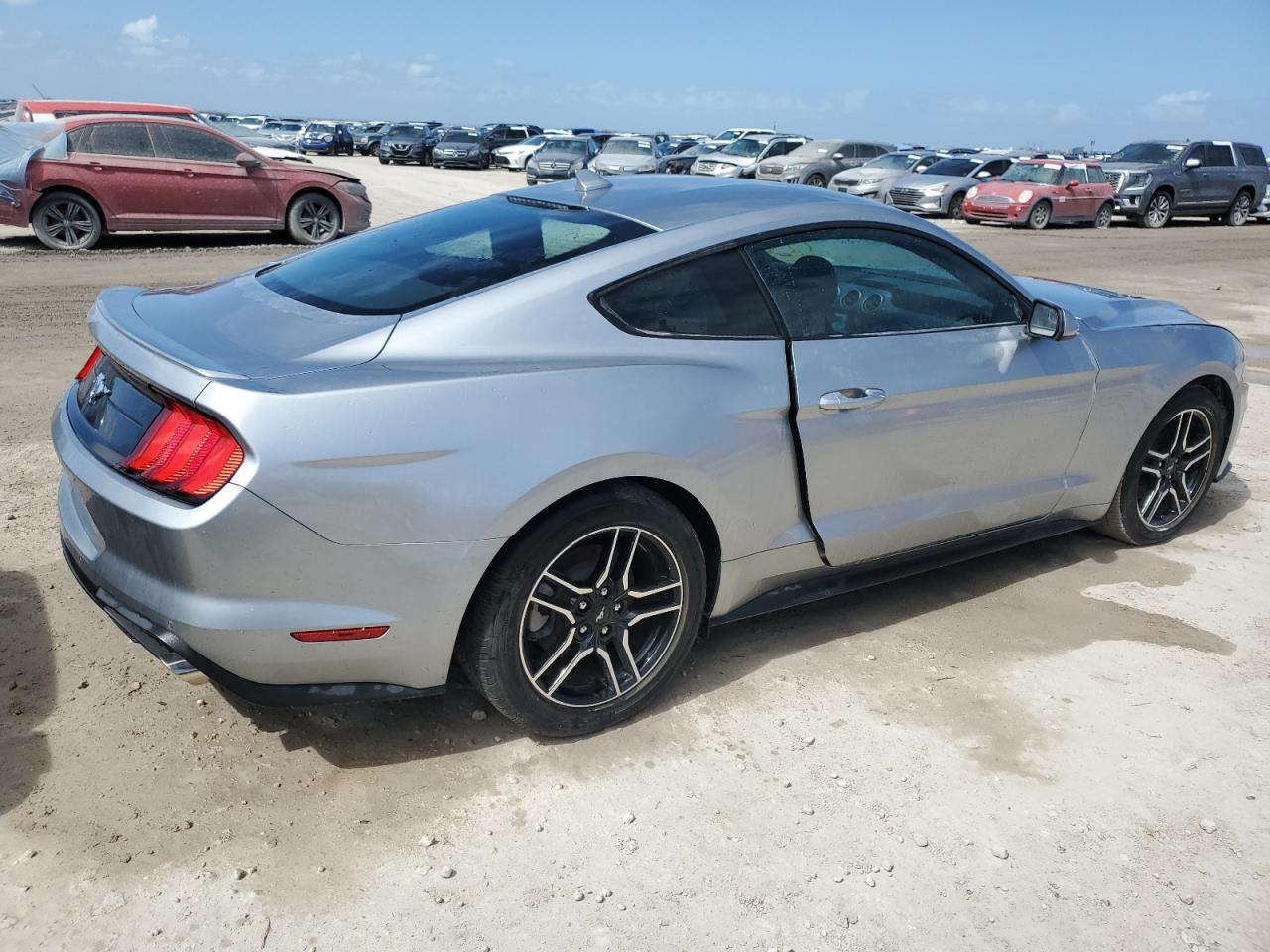 2020 Ford Mustang - Image 3