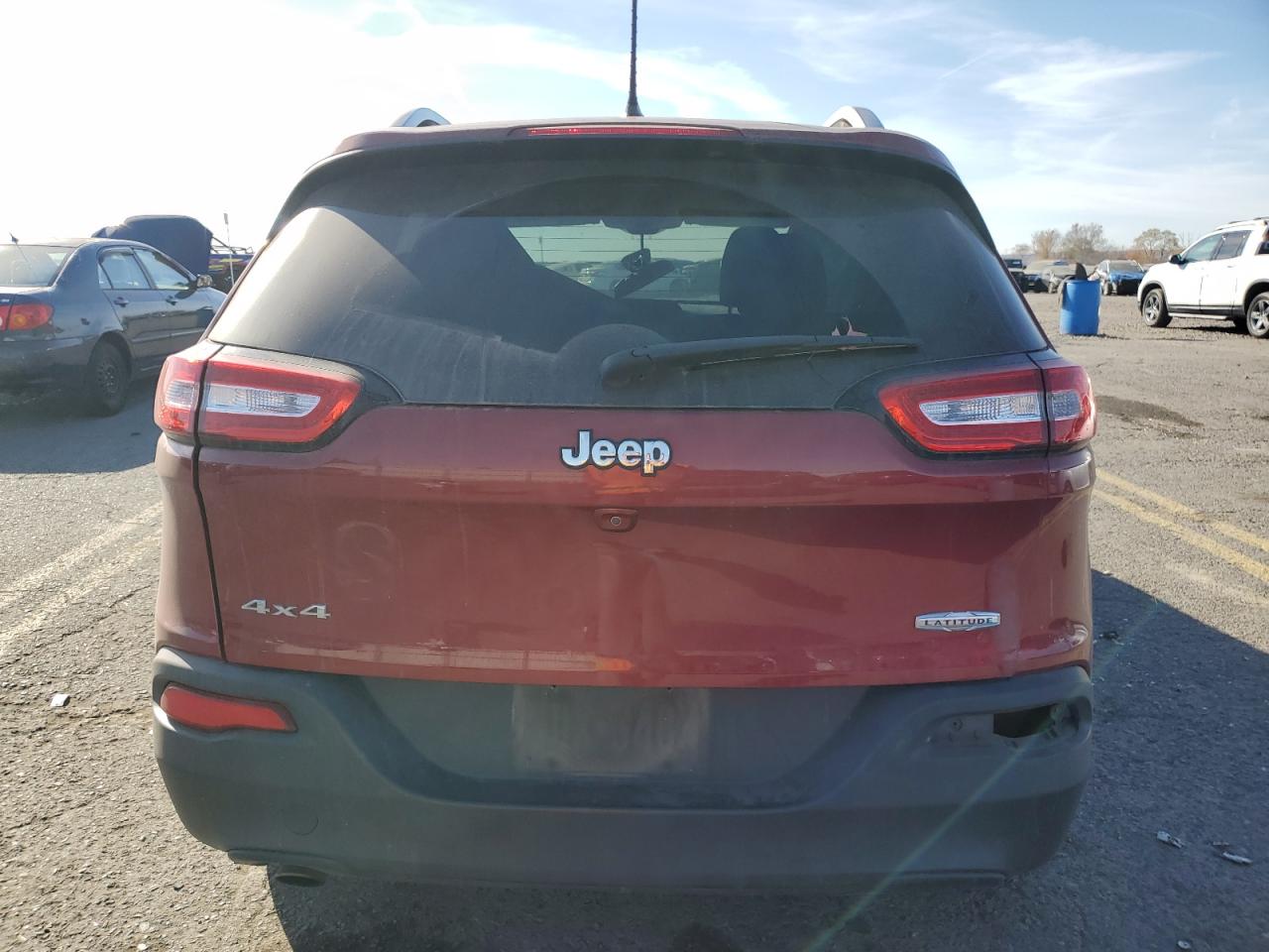 2016 Jeep Cherokee Latitude VIN: 1C4PJMCB3GW232308 Lot: 78059504