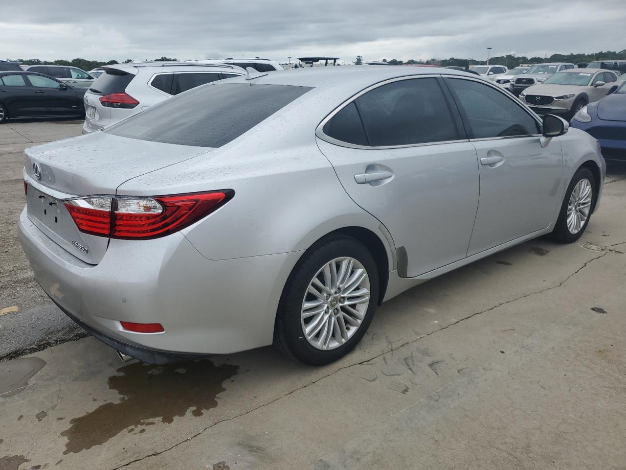 2014 Lexus ES - Image 3
