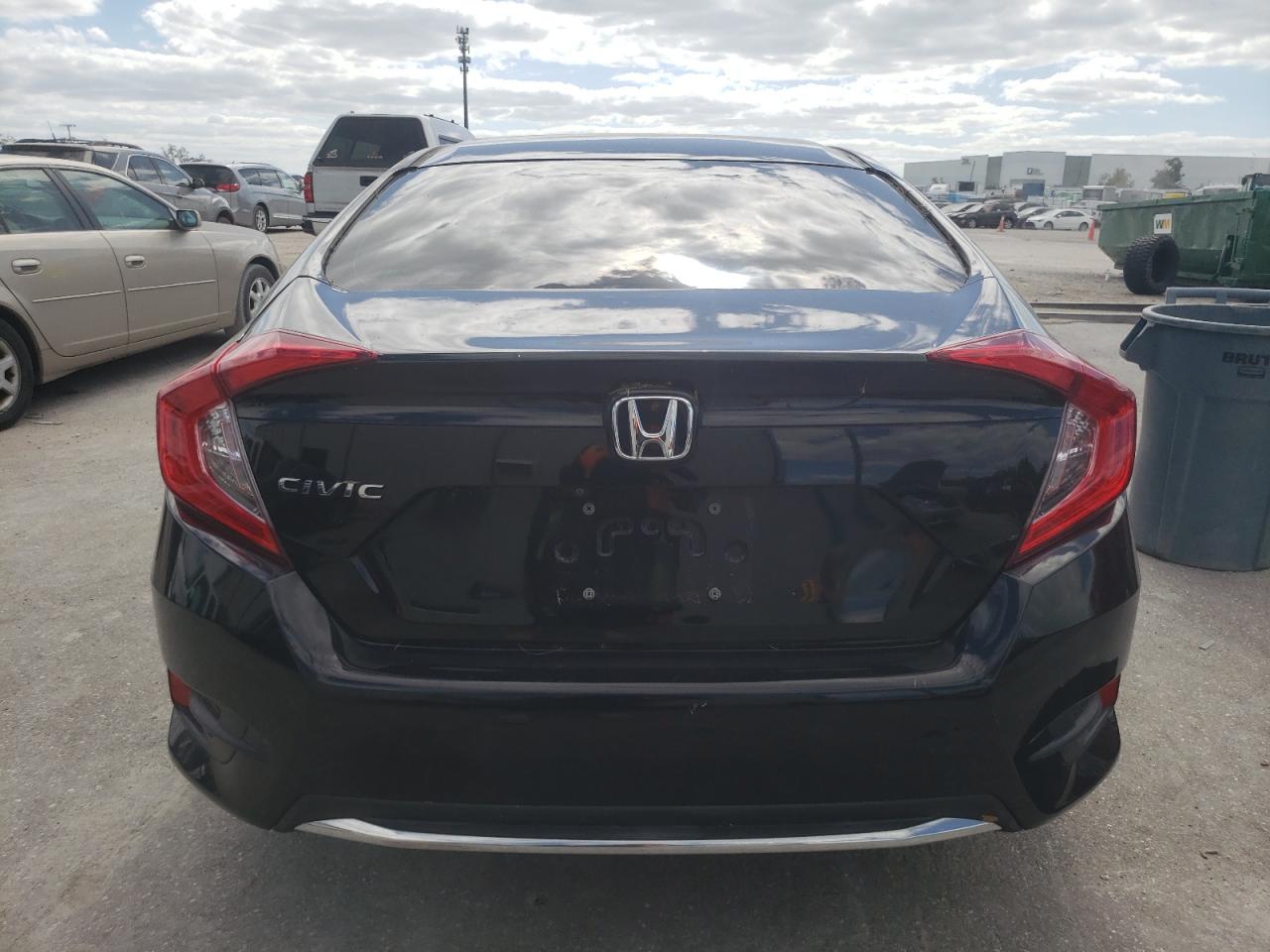 2019 Honda Civic Lx VIN: 19XFC2F68KE040572 Lot: 76894904