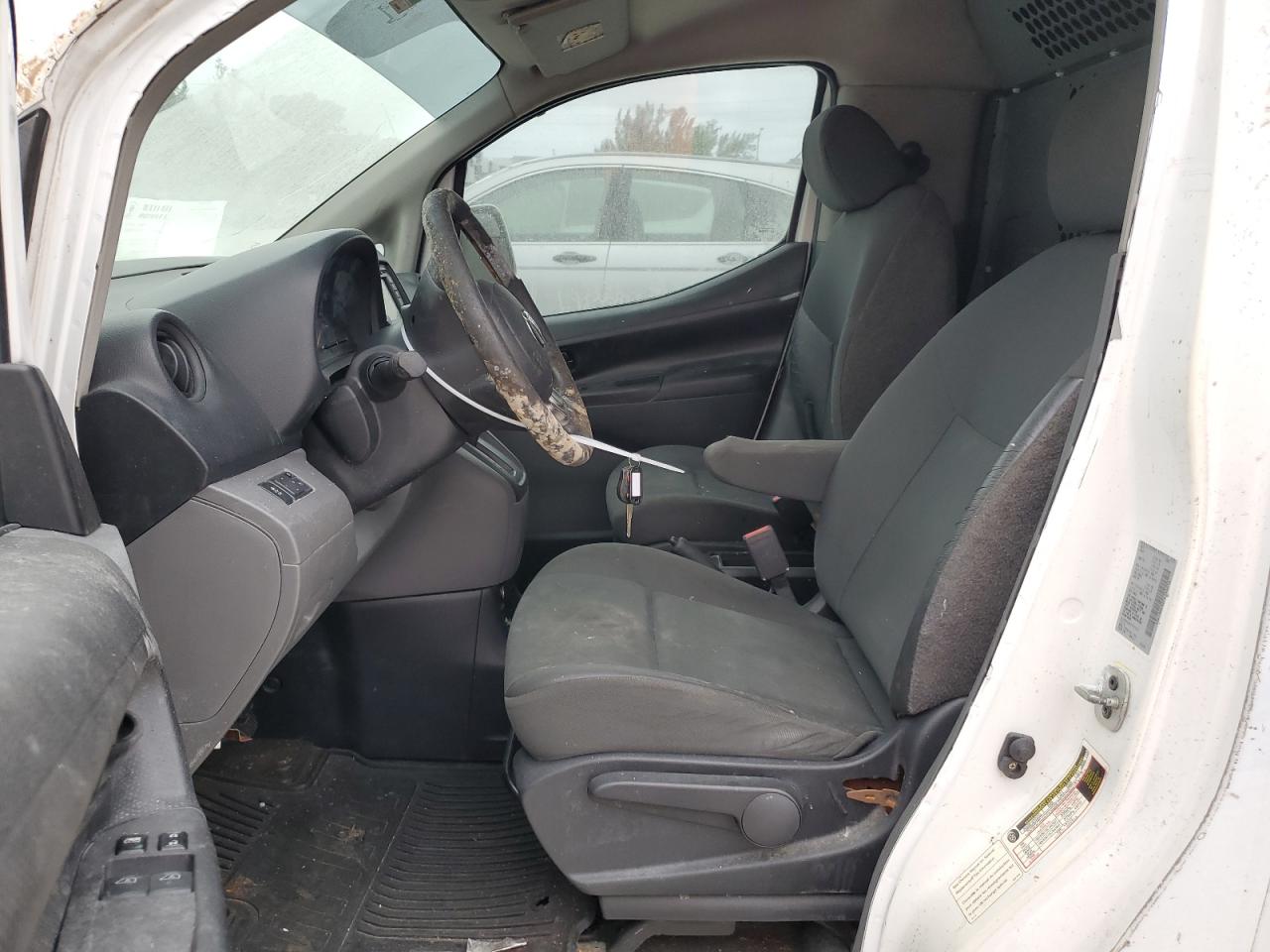 2015 Nissan NV - Image 7