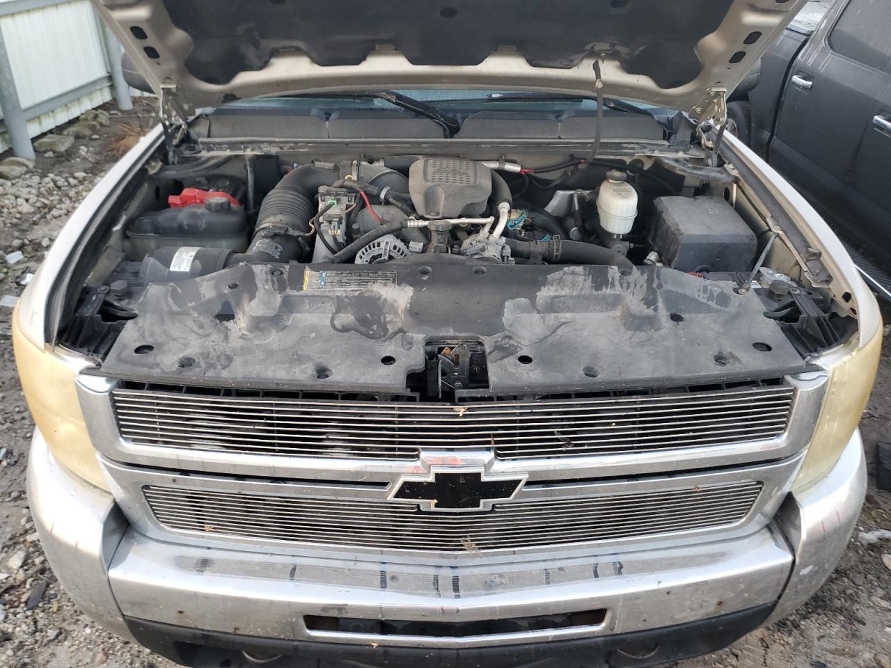 2008 Chevrolet Silverado - Image 11