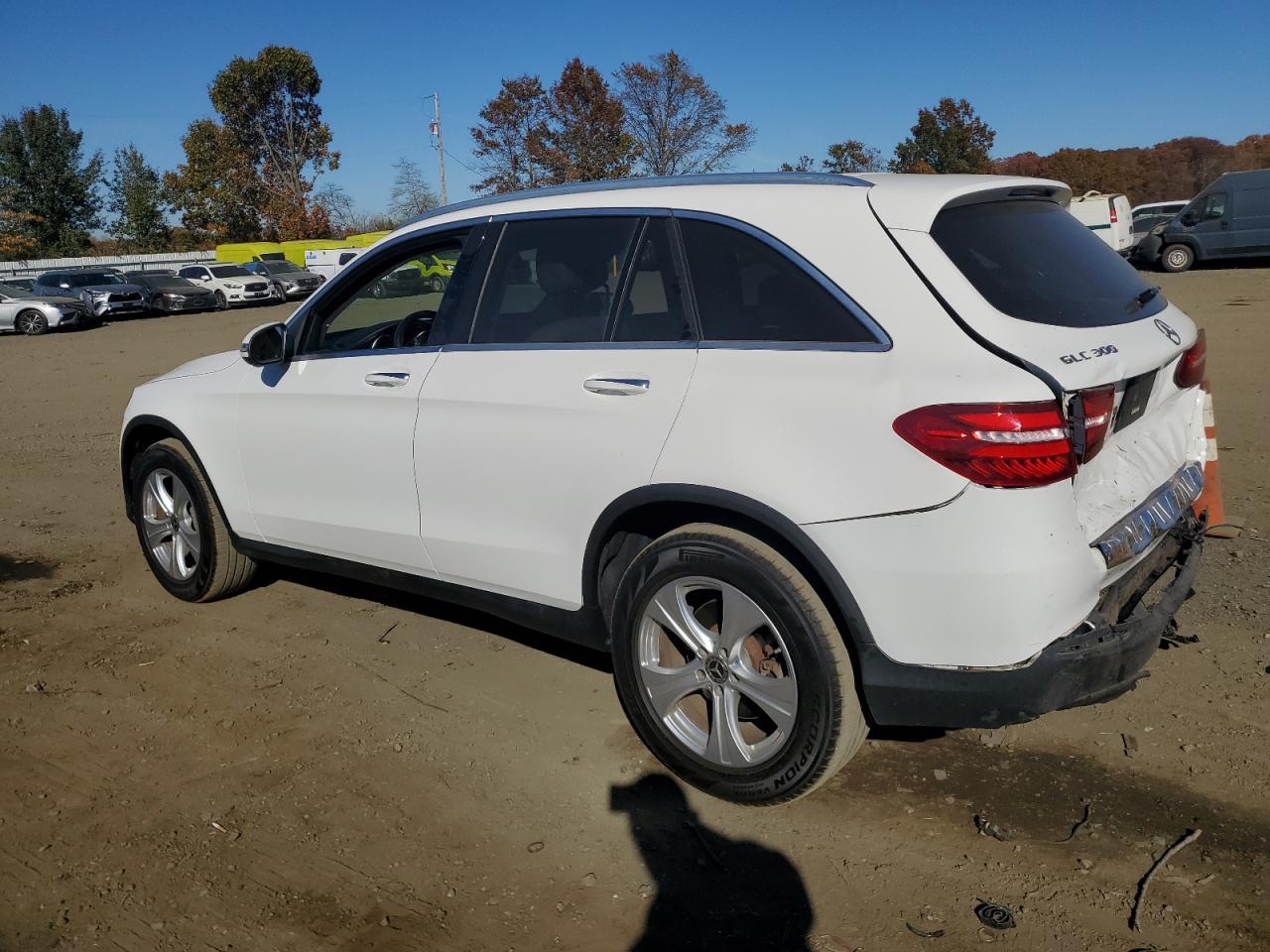 2017 Mercedes-Benz GLC - Image 2