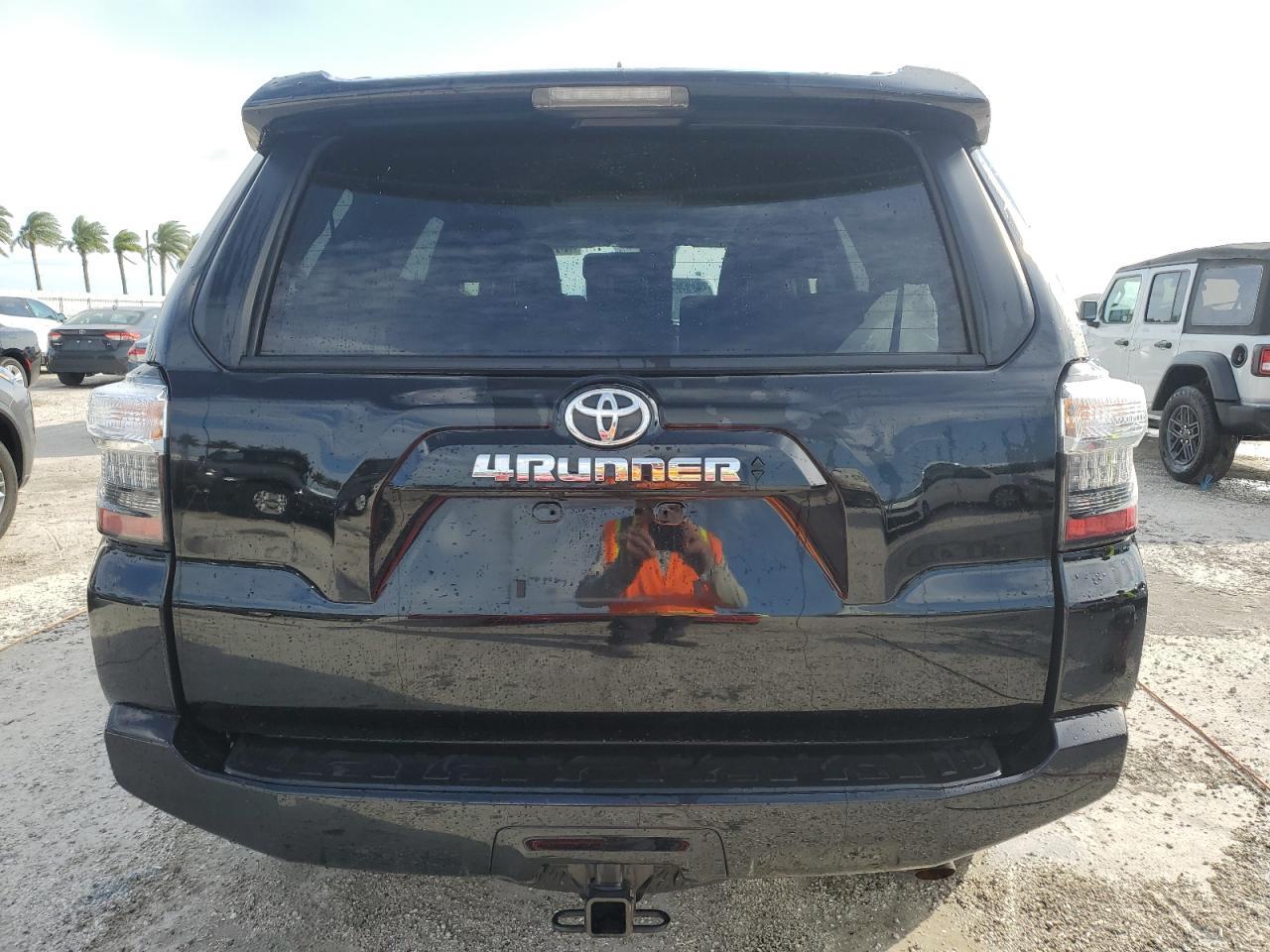 2024 Toyota 4Runner Sr5 VIN: JTEEU5JR2R5307685 Lot: 75135374