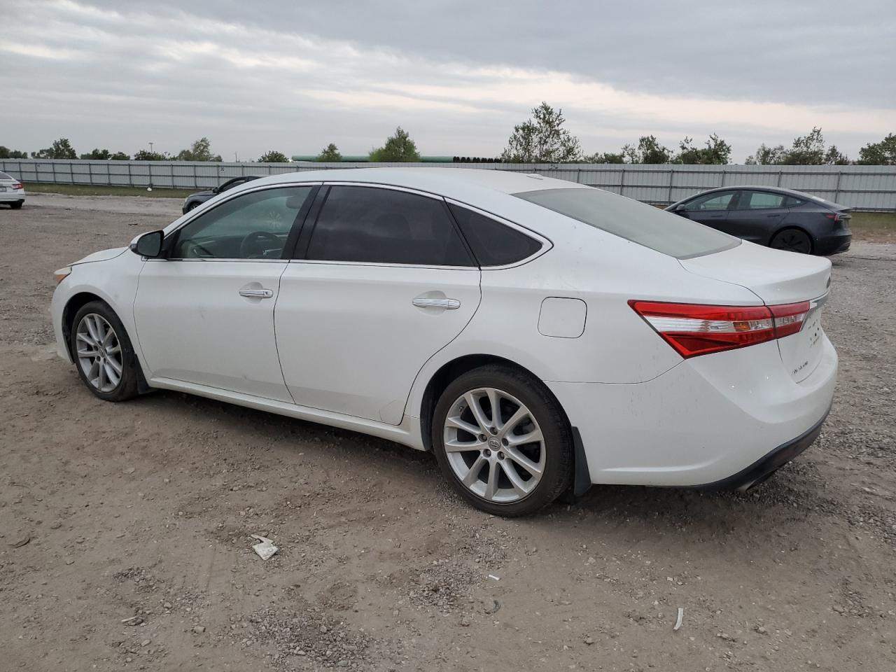 VIN 4T1BK1EB8DU013074 2013 TOYOTA AVALON no.2