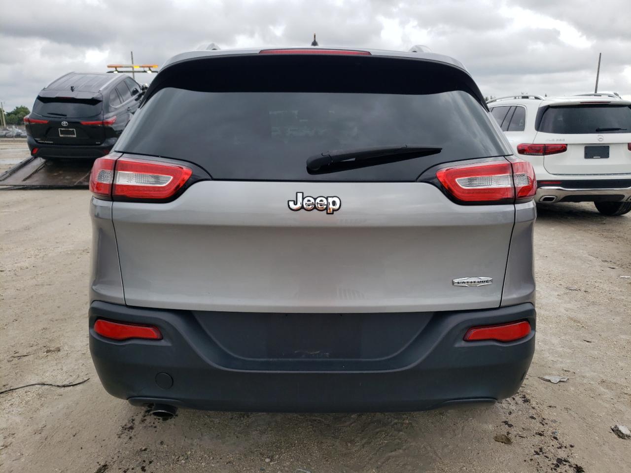 1C4PJLCBXEW323843 2014 Jeep Cherokee Latitude