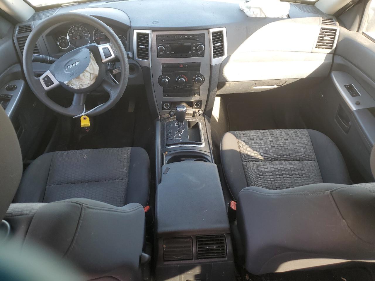 2008 Jeep Grand Cherokee - Image 8