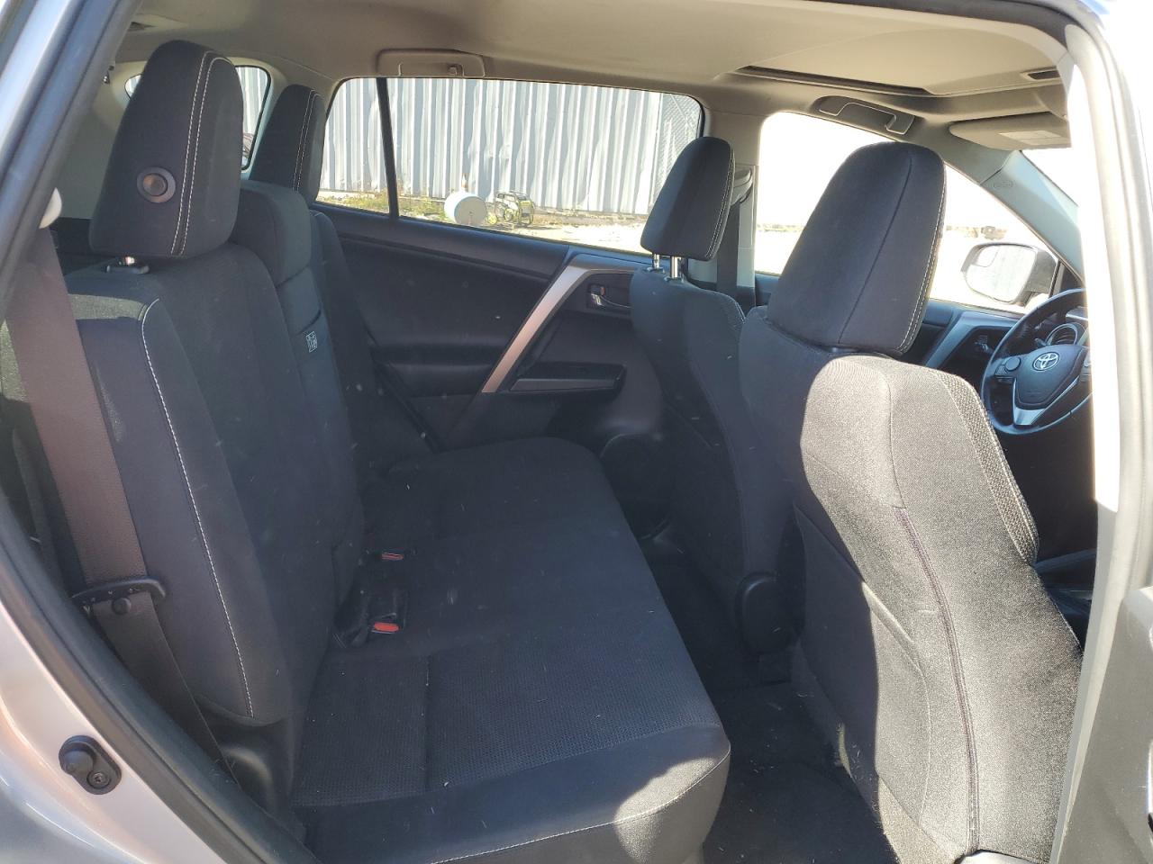 2017 Toyota Rav4 Hv Le VIN: JTMRJREV2HD079060 Lot: 75410034