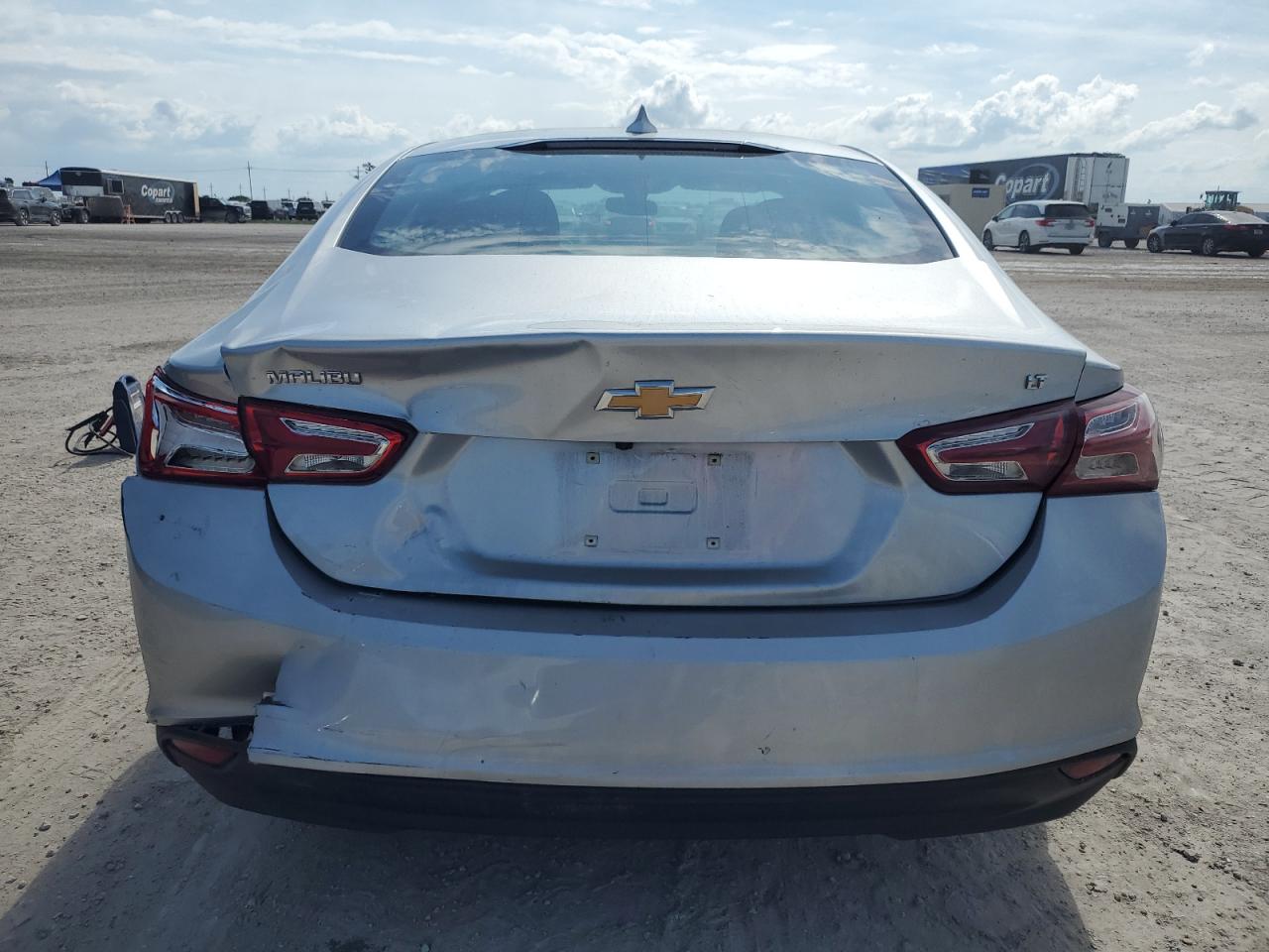 2022 Chevrolet Malibu - Image 6