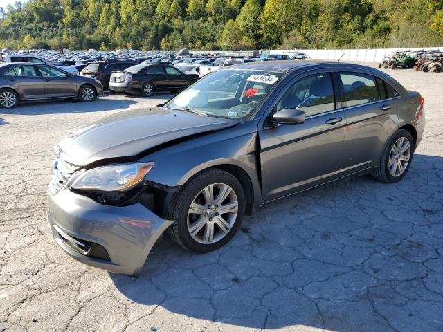 2013 Chrysler 200 Touring на продаже в Hurricane, WV - Front End