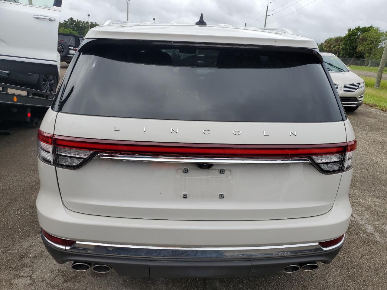 5LM5J7XC2PGL24685 2023 Lincoln Aviator Reserve