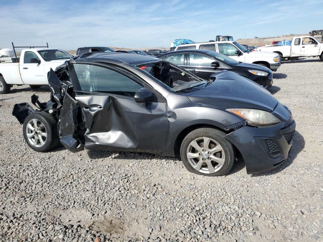 2010 Mazda 3 - Image 4