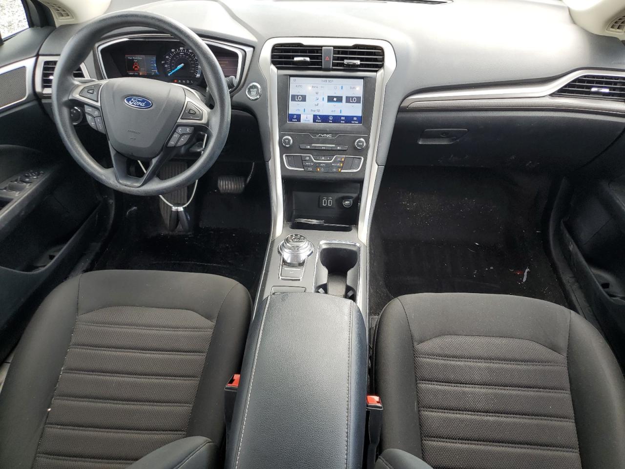 2020 Ford Fusion - Image 8