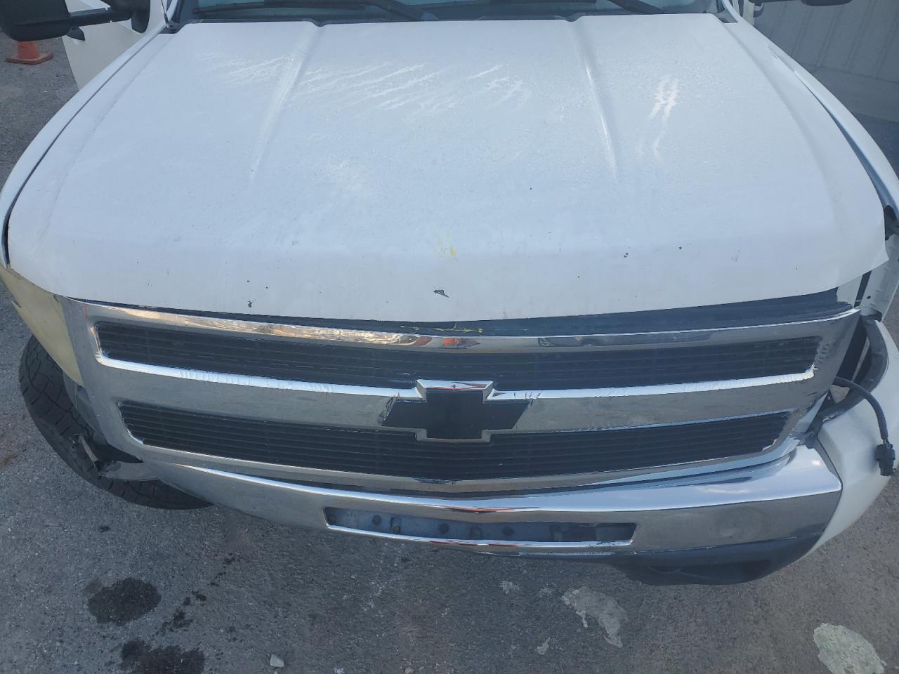 3GCPKSE38BG117718 2011 Chevrolet Silverado K1500 Lt