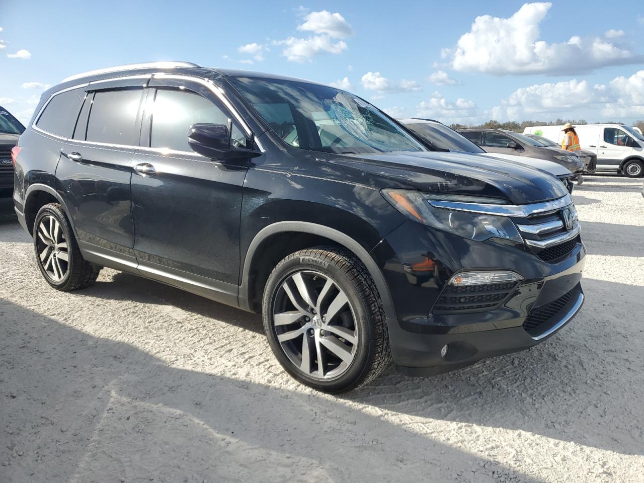 2017 Honda Pilot - Image 4