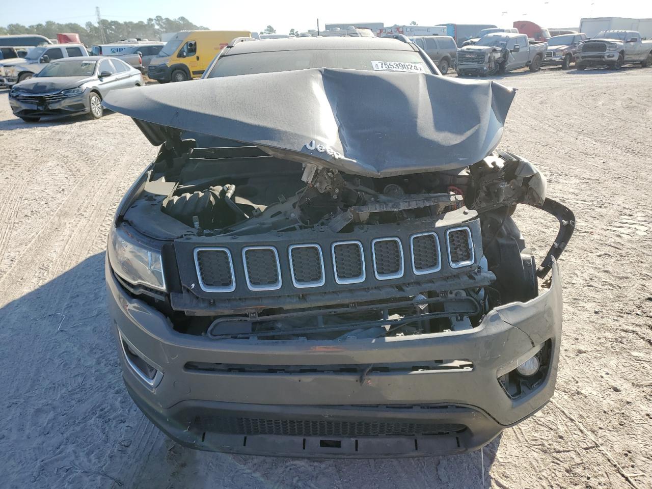 VIN 3C4NJCCB8LT128639 2020 JEEP COMPASS no.5