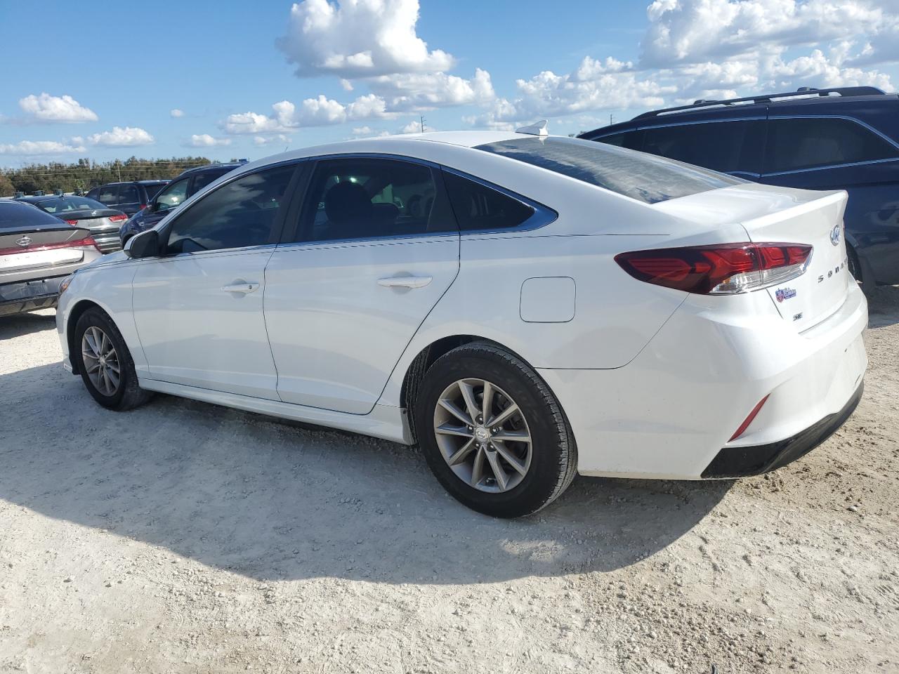 2019 Hyundai Sonata - Image 2