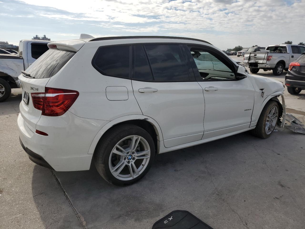 VIN 5UXWX9C56E0D14133 2014 BMW X3 no.3