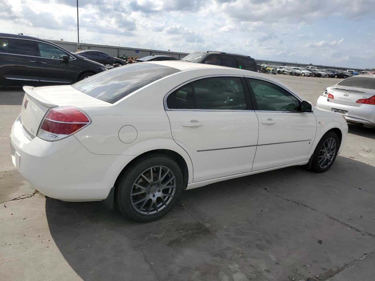 2007 Saturn Aura - Image 3