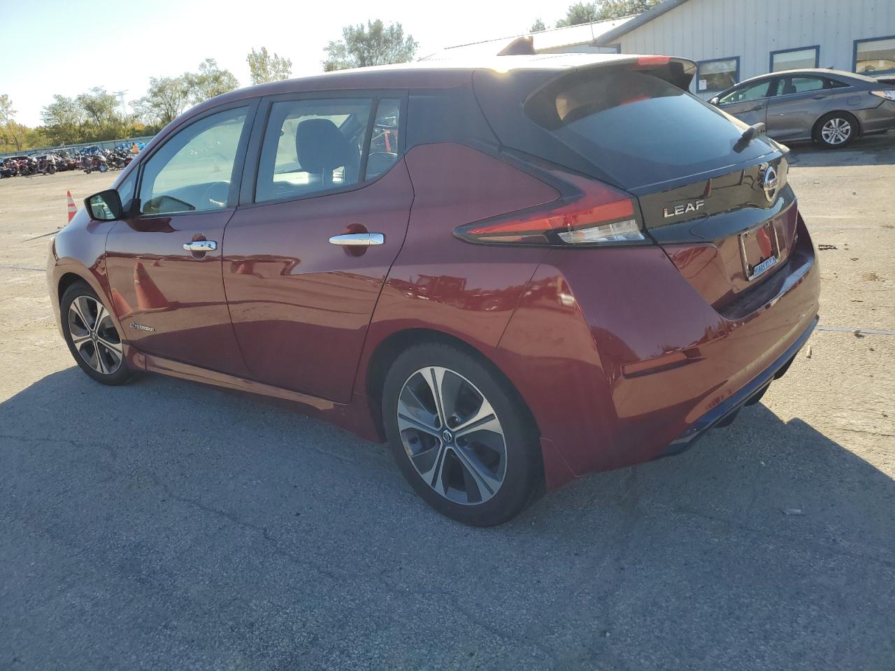 2018 Nissan Leaf - Image 2