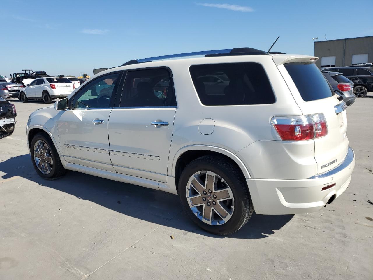 2012 GMC Acadia - Image 2