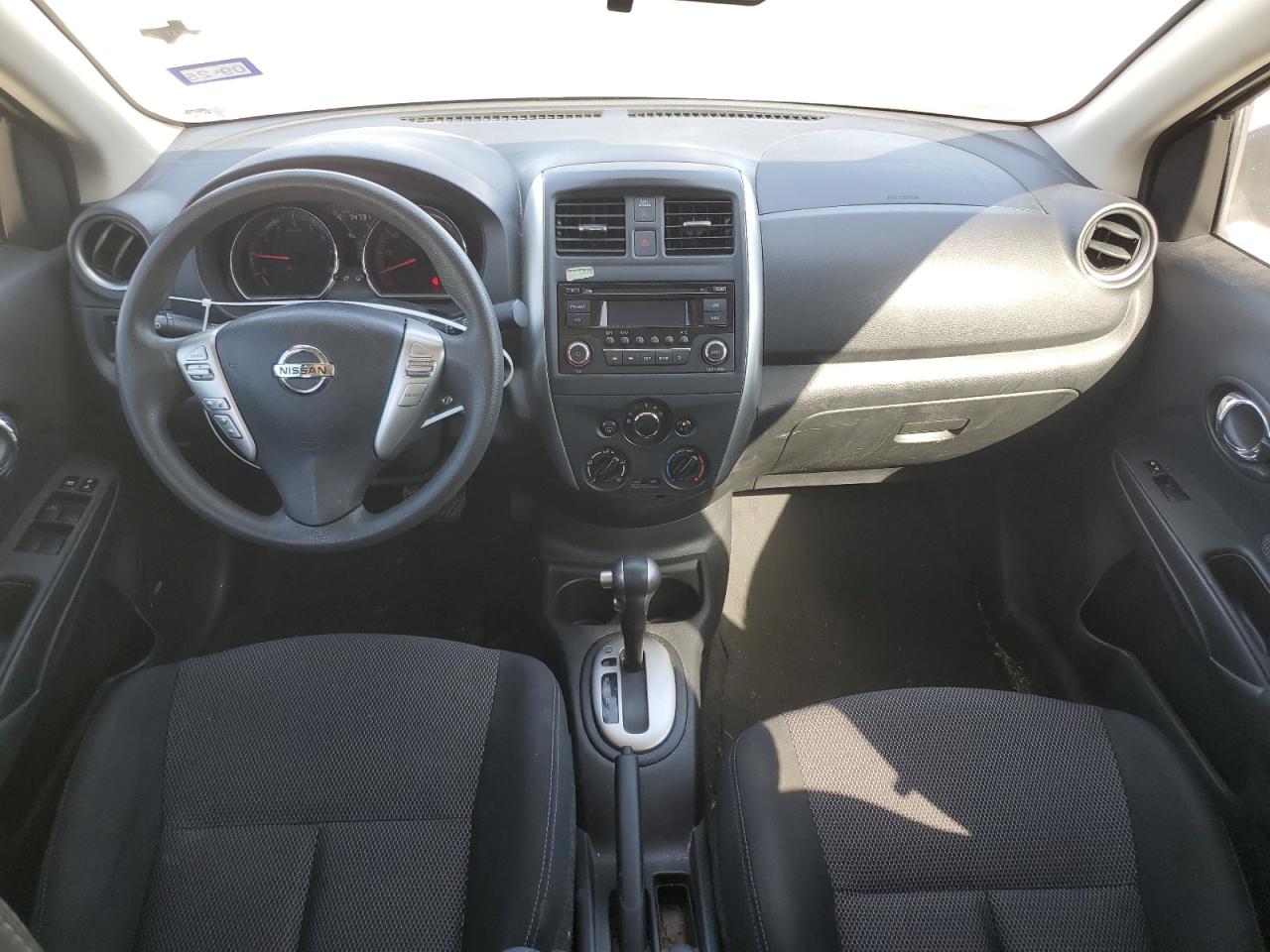 2016 Nissan Versa - Image 8