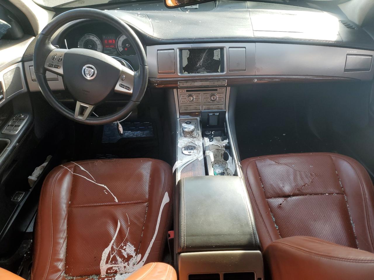 SAJWA0GB1BLR95583 2011 Jaguar Xf Premium