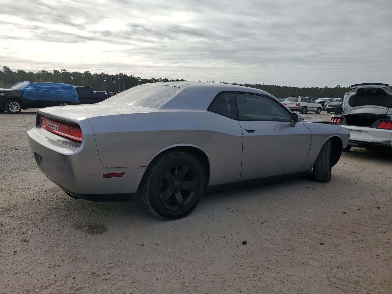 2014 Dodge Challenger - Image 3