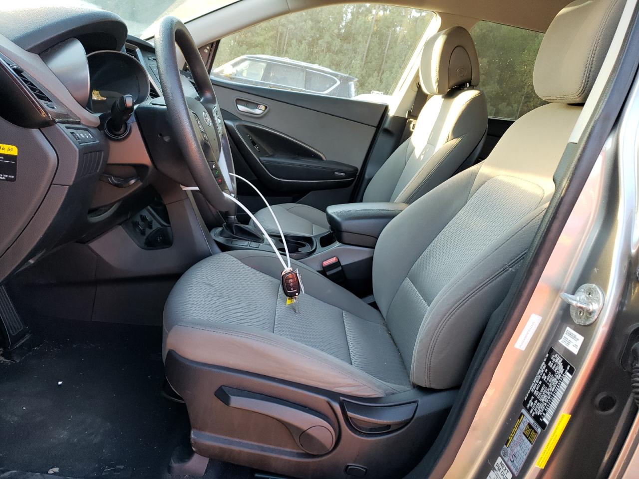 2017 Hyundai Santa Fe - Image 7