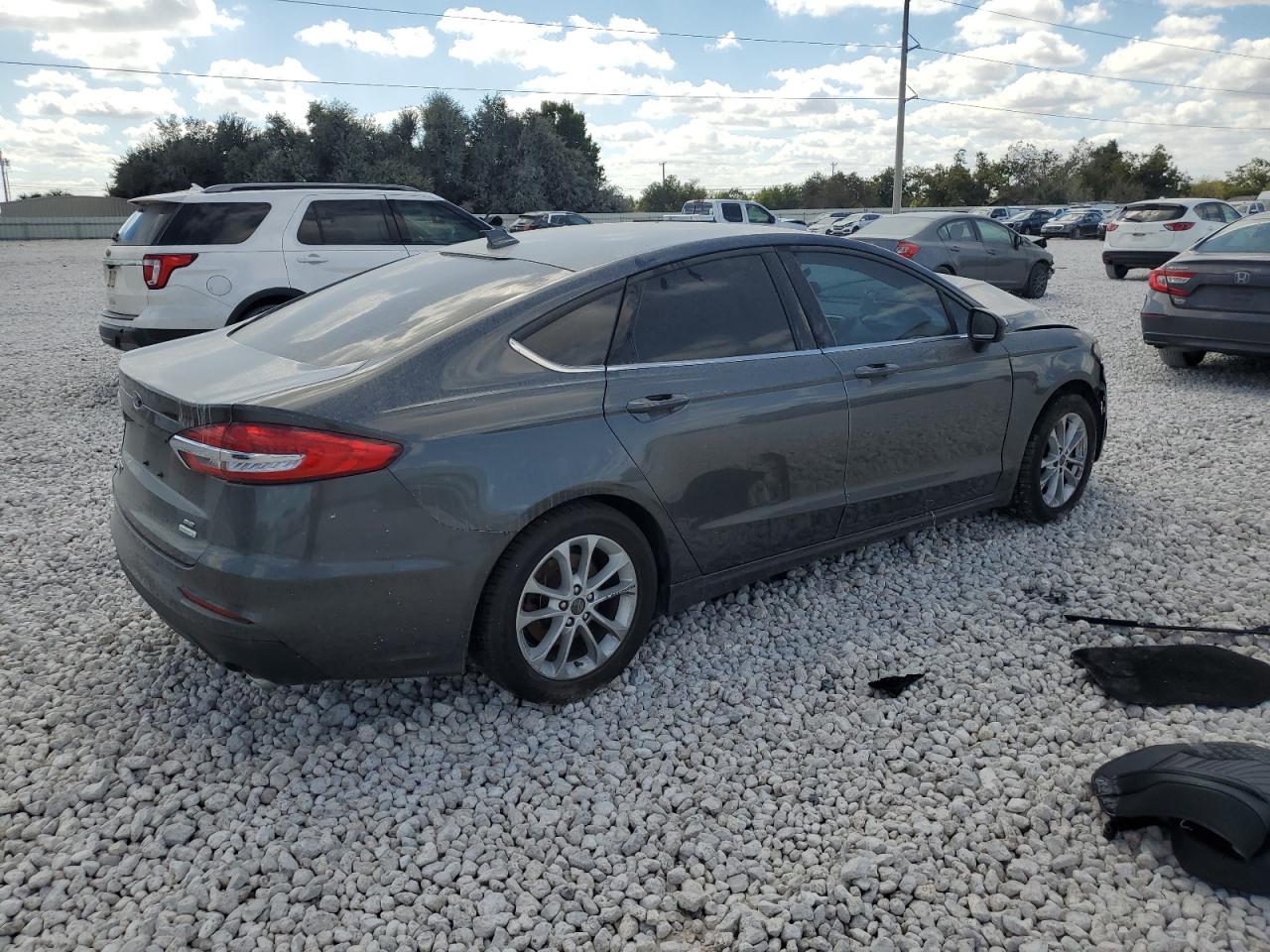 2020 Ford Fusion - Image 3
