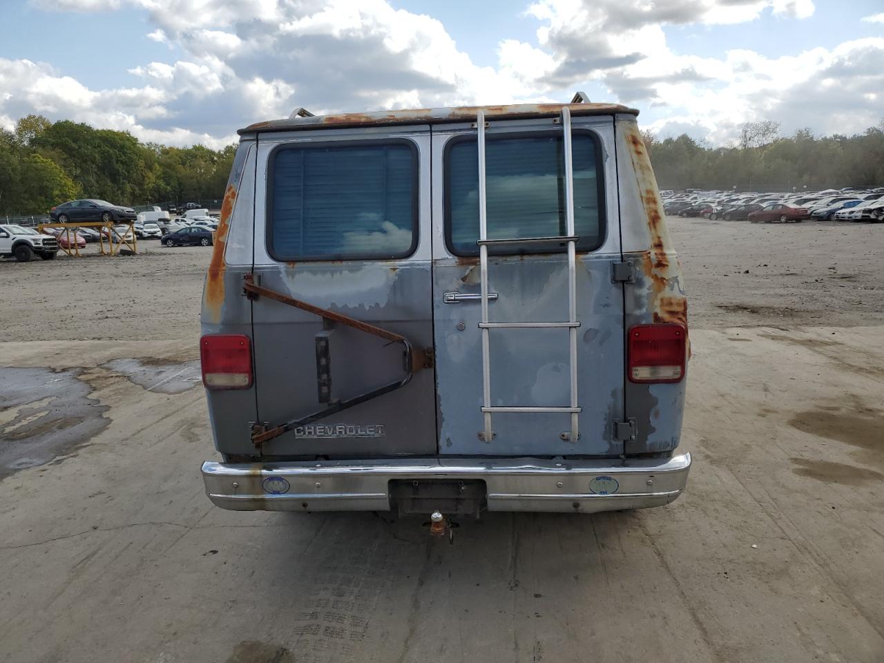 1990 Chevrolet G20 VIN: 1GBEG25KXL7169417 Lot: 74958854