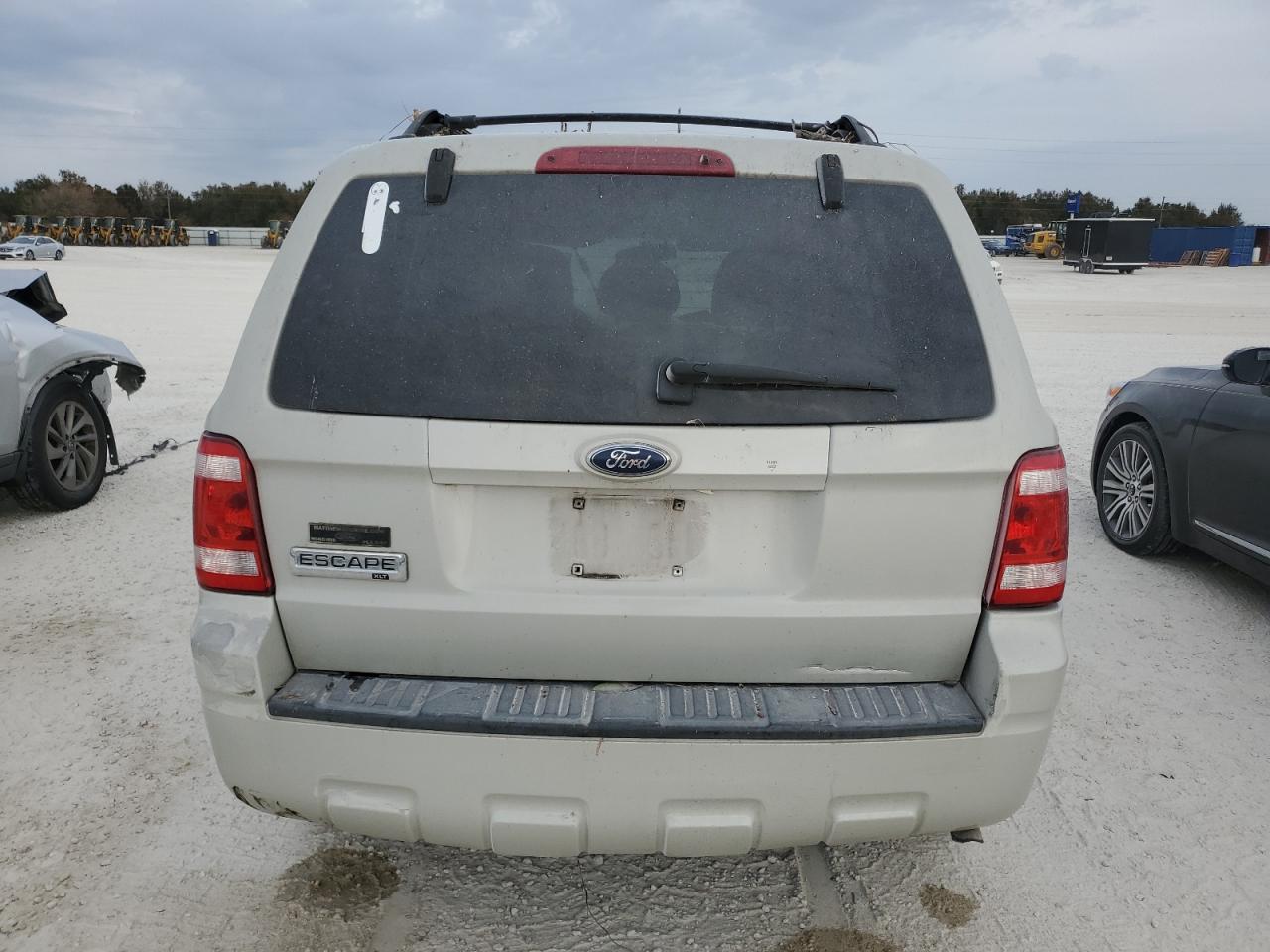 2009 Ford Escape Xlt VIN: 1FMCU03719KA63244 Lot: 76580344