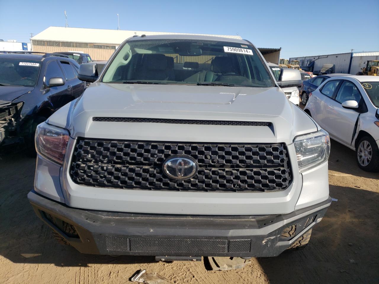 VIN 5TFHY5F18JX716758 2018 TOYOTA TUNDRA no.5