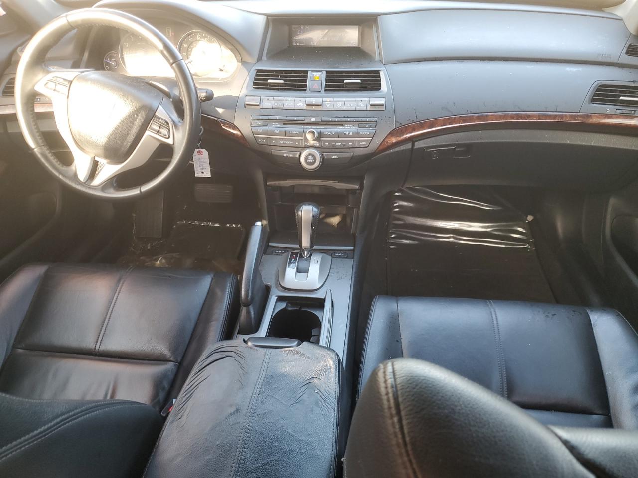 2010 Honda Accord - Image 8