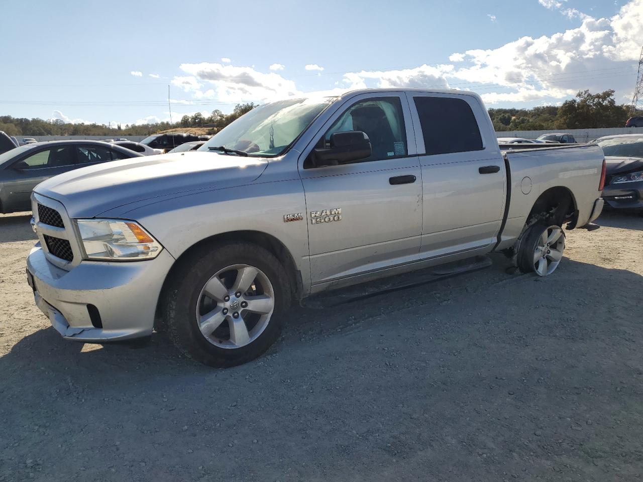 VIN 1C6RR7KTXES132117 2014 RAM 1500 no.1