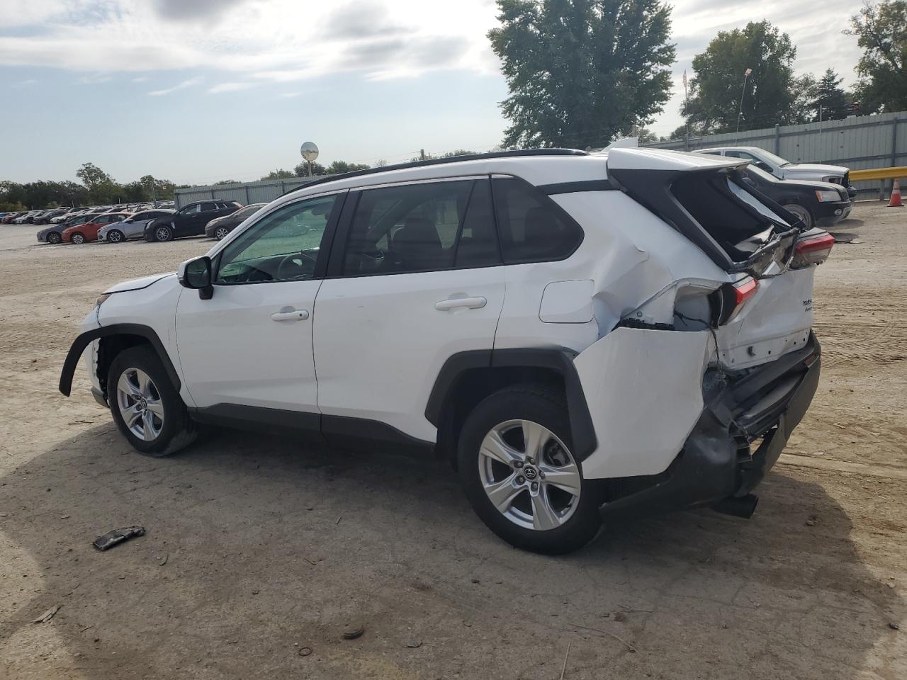 2020 Toyota Rav4 Xle VIN: 2T3P1RFV5LC089357 Lot: 76671894