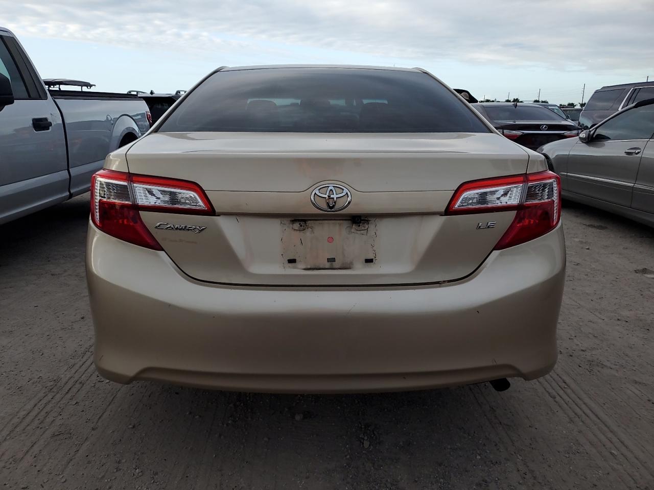 2012 Toyota Camry Base VIN: 4T4BF1FK8CR267164 Lot: 75497424