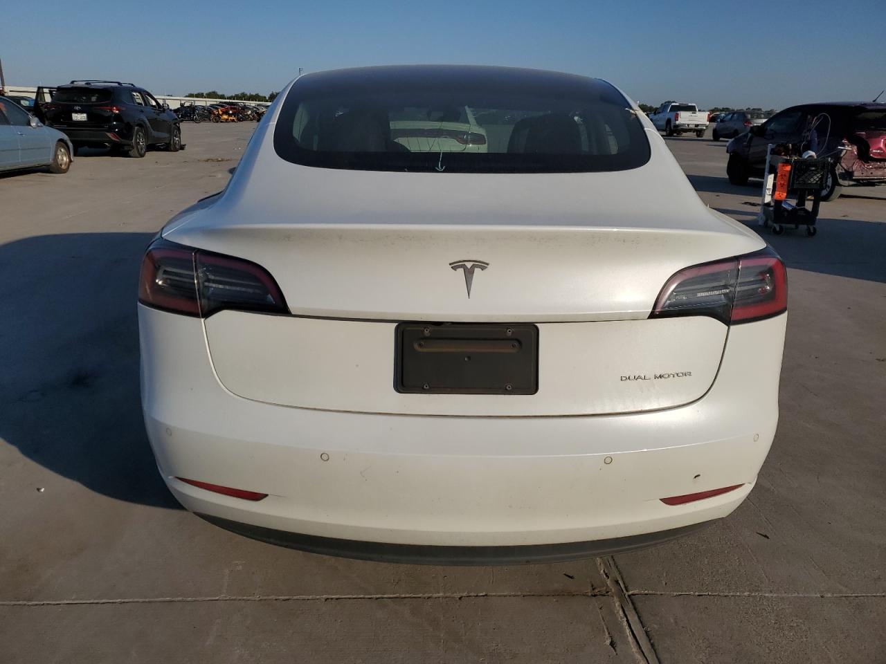 2019 Tesla Model 3 VIN: 5YJ3E1EB9KF388235 Lot: 73168434