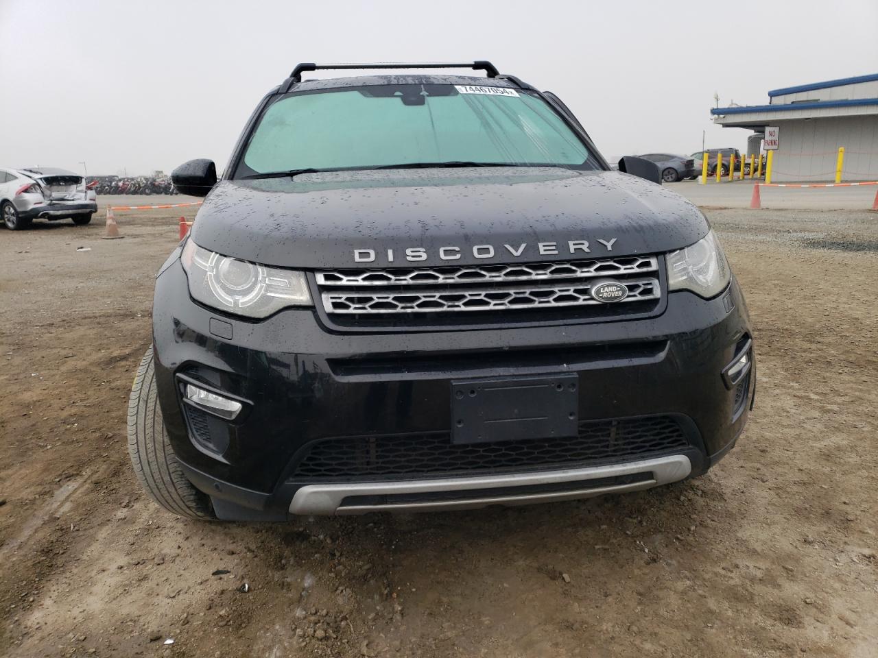 2016 Land Rover Discovery - Image 5
