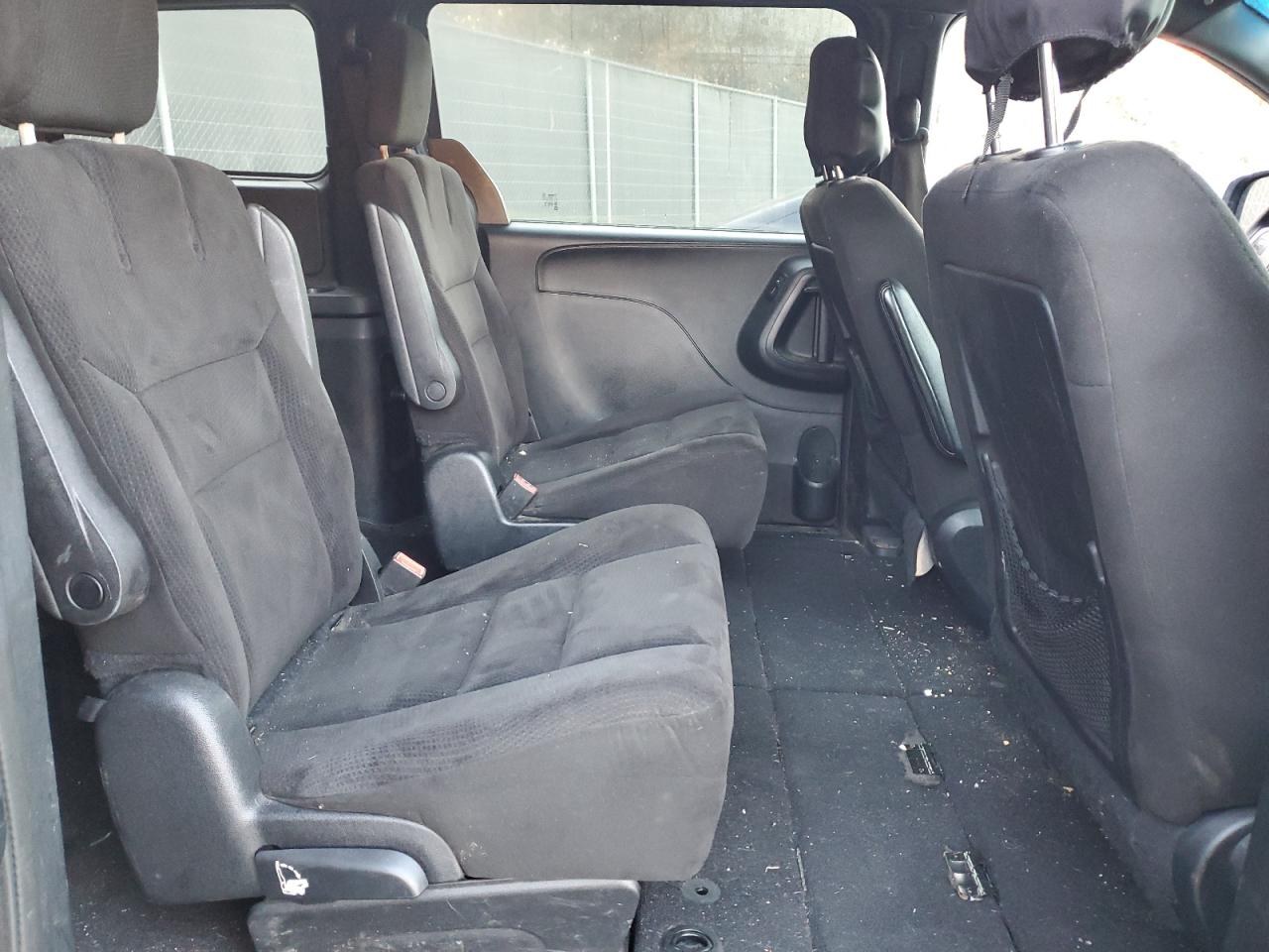 2015 Dodge Caravan - Image 11