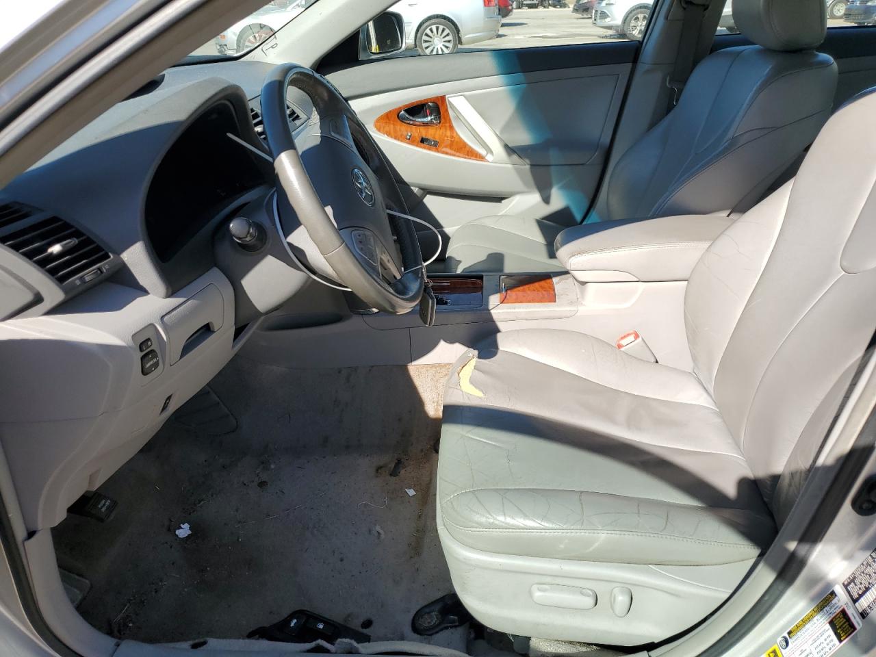 2010 Toyota Camry - Image 7