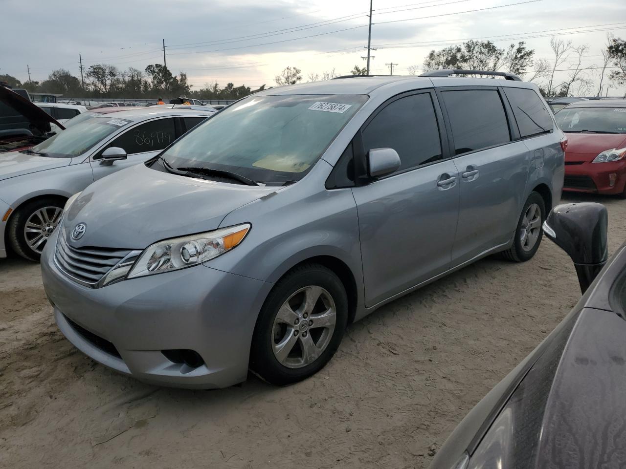 2016 Toyota Sienna Le VIN: 5TDKK3DC2GS731853 Lot: 76275874