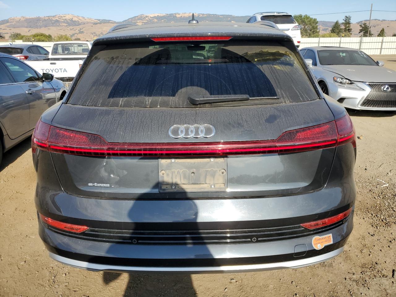 2019 Audi E-Tron Prestige VIN: WA1VAAGE1KB015697 Lot: 74279064