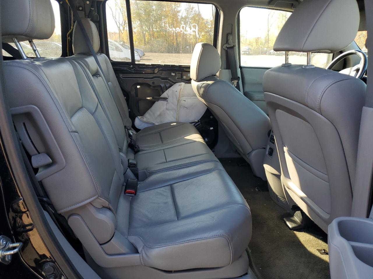 2015 Honda Pilot - Image 12