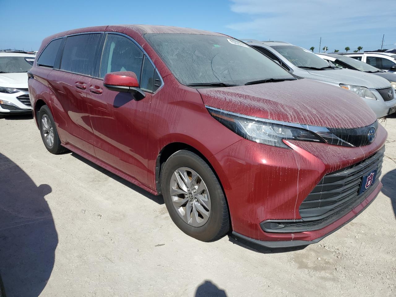 5TDKRKEC1NS101677 2022 Toyota Sienna Le