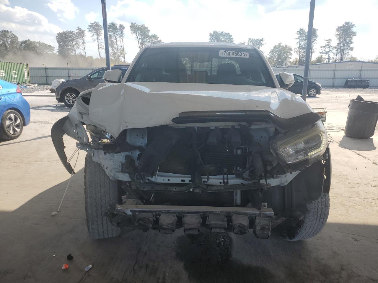 2018 Toyota Tacoma - Image 5